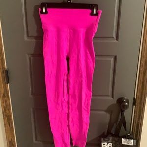 Hot pink fabletic leggings